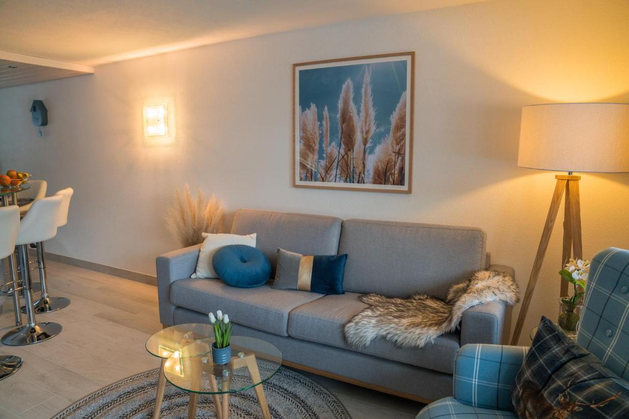 Chalet Spitzhorn - Your Peak Getaway - Private Terrasse & Gratis Parkplatz Gsteig Esterno foto
