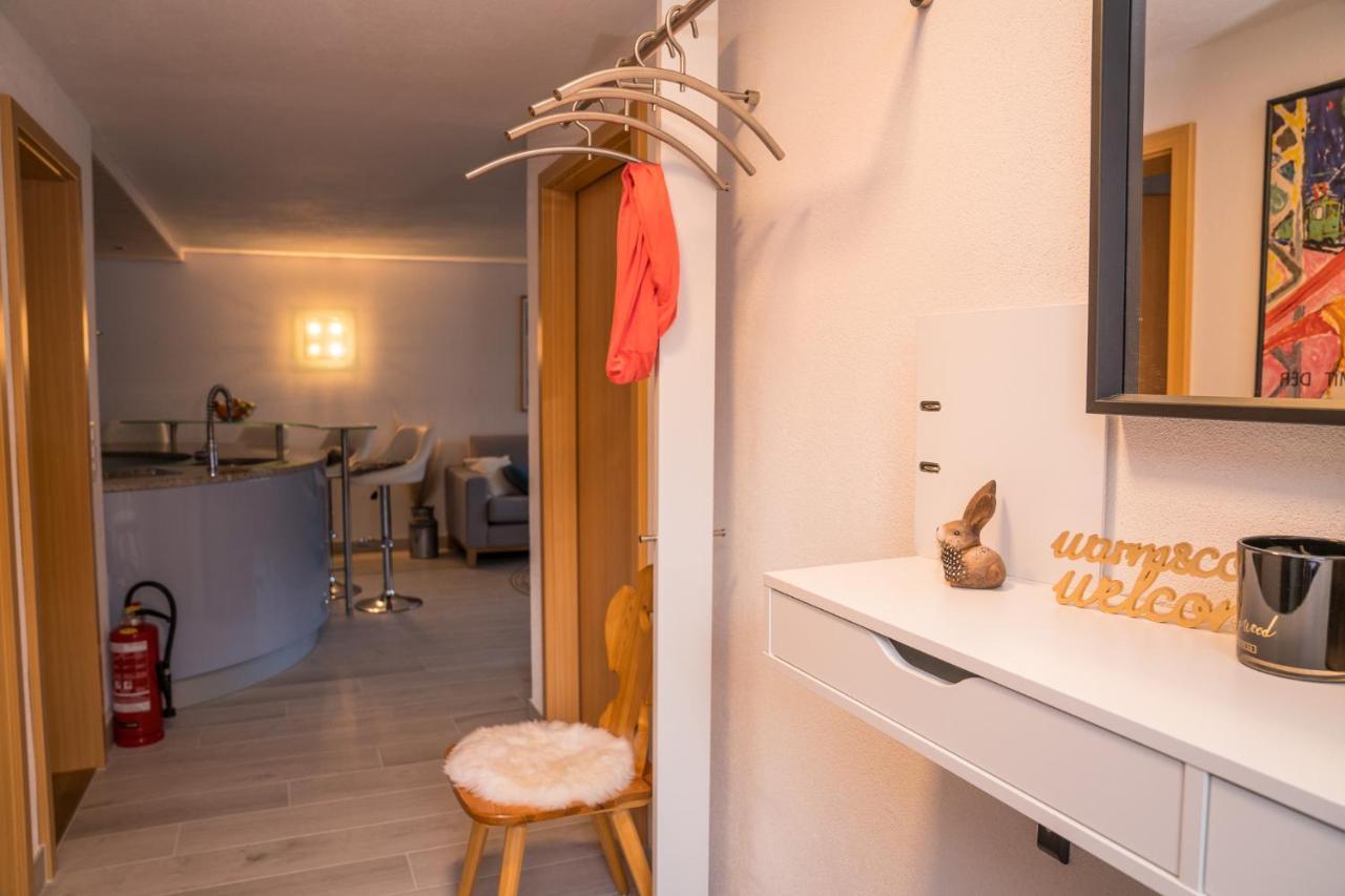 Chalet Spitzhorn - Your Peak Getaway - Private Terrasse & Gratis Parkplatz Gsteig Esterno foto